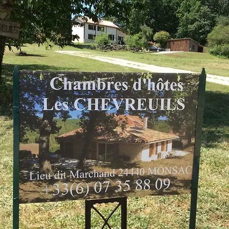 Bed & Breakfast Les Chevreuils Monsac